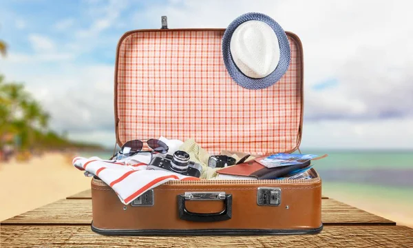 Retro walizkę z podróży obiektów — Zdjęcie stockowe