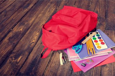 okul sırt çantası ile Kırtasiye