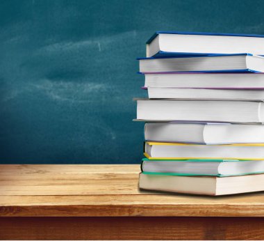 renkli kitap toplama