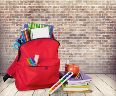 okul sırt çantası ile Kırtasiye