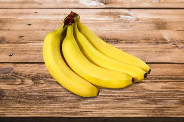Fresh ripe bananas — Stock Photo, Image