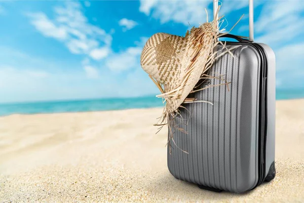 Suitcase Straw Hat Isolated Background — Stock Photo, Image