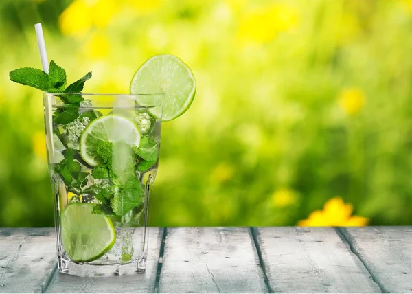 Φρέσκο mojito κοκτέιλ — Φωτογραφία Αρχείου