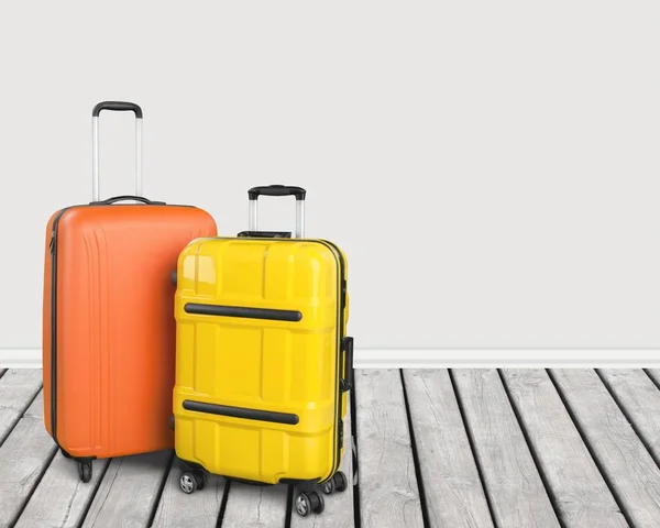 Красивые красочные чемоданы — стоковое фото