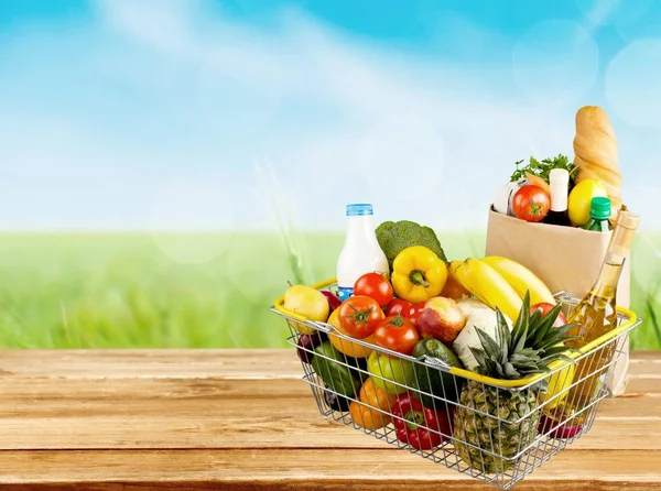 Close Fresh Food Shopping Cart Nature Background — Stock Photo, Image