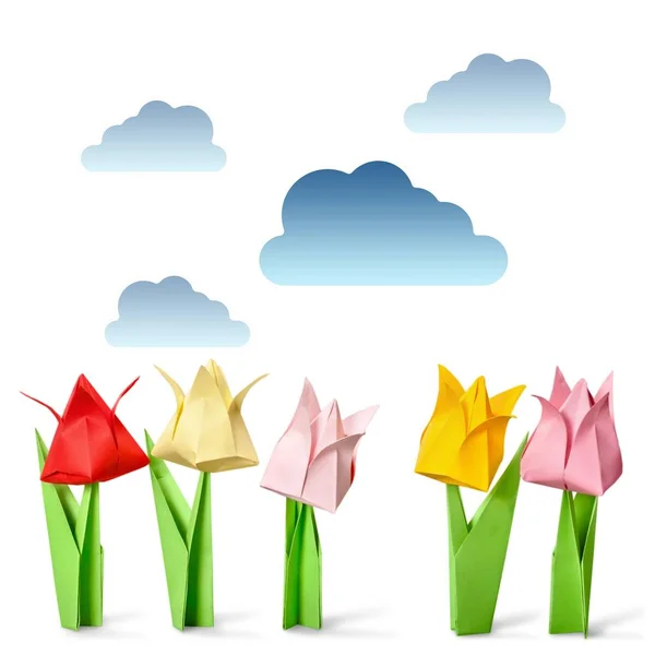 Origami-Blumen auf dem Hintergrund — Stockfoto