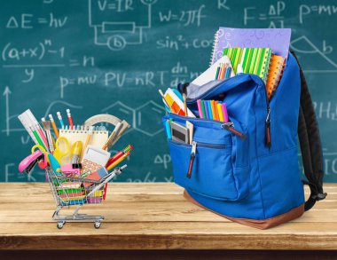 renkli okul malzemeleri 