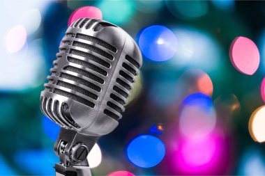 retro tarzı mikrofon