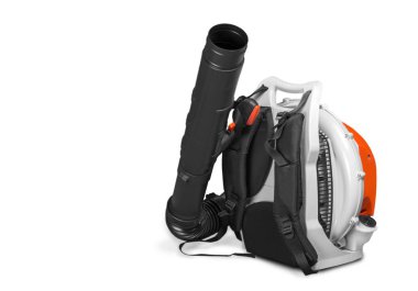 el yaprak üfleyici makine beyaz arka plan üzerinde