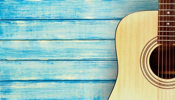 Акустическая Гитара Деревянном Фоне — стоковое фото