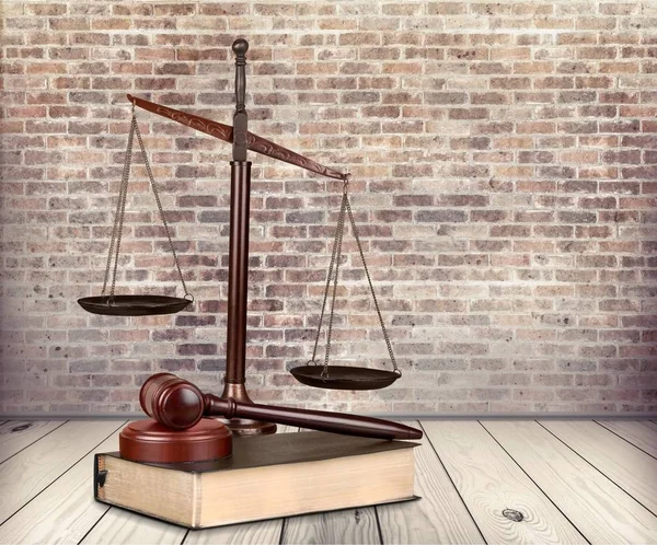Justice Scales and book and gavel — Stock Photo, Image