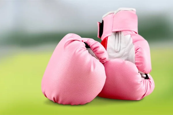 Guantes de boxeo rosa — Foto de Stock