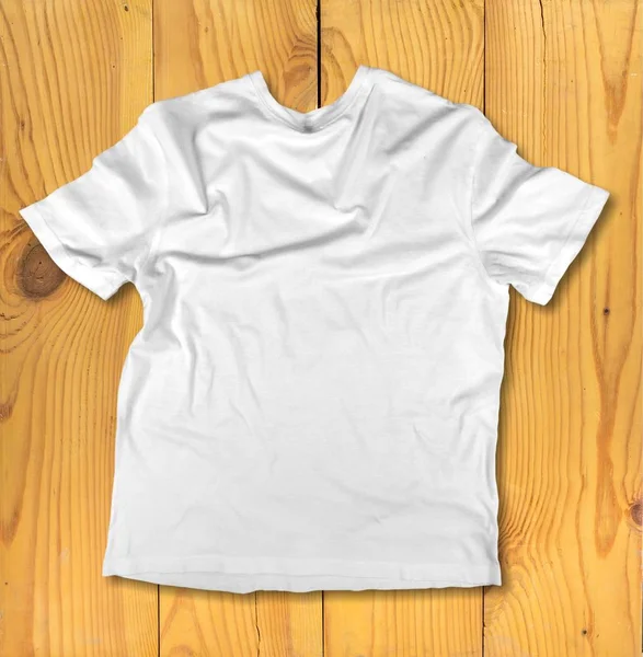 Bovenaanzicht van het witte T-Shirt — Stockfoto
