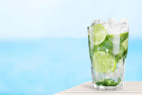 Φρέσκο mojito κοκτέιλ — Φωτογραφία Αρχείου