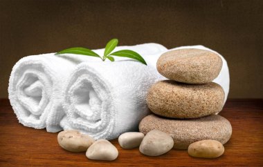 Spa konseptiyle mumlar