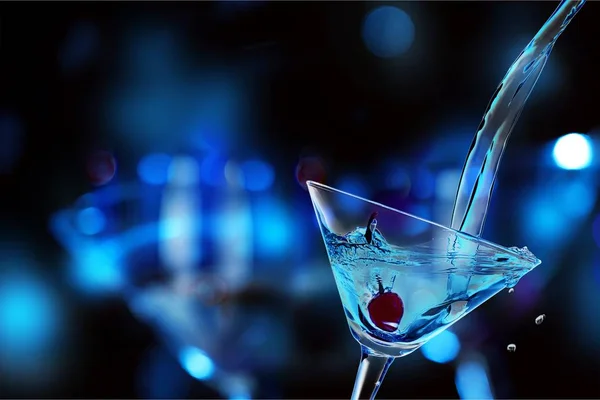 Martini cocktail in glass — Stock Photo, Image