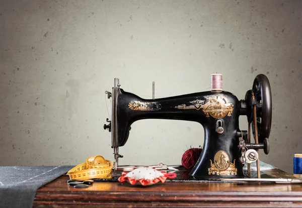Ретро швейні машини — стокове фото