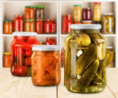 Kavanoz konserve sebzeler