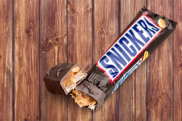 Snickers barra de chocolate — Fotografia de Stock