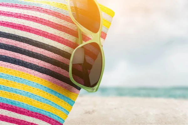 Bolso Colorido Gafas Sol Summer Beach —  Fotos de Stock