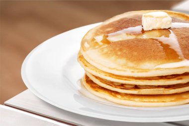 Siryp ile lezzetli gözleme