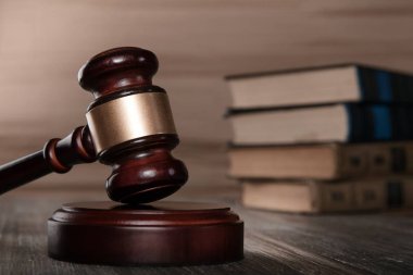 ahşap yargıç tokmak 