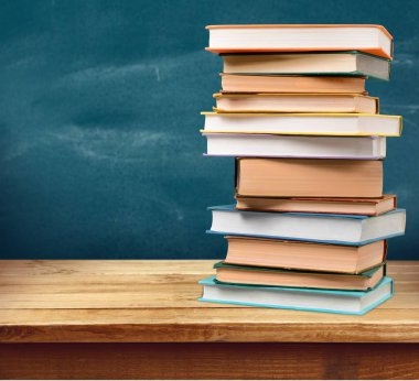 renkli kitap toplama