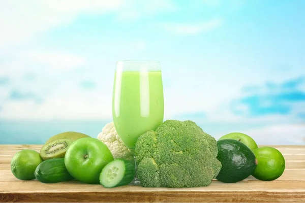 Batido verde saludable —  Fotos de Stock