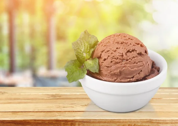 Delizioso gelato al cioccolato — Foto Stock