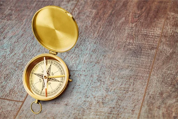 Mässing antik kompass — Stockfoto