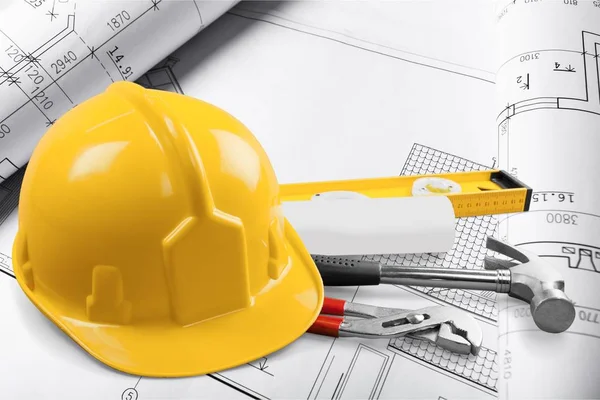 ekipman ile sarı kask