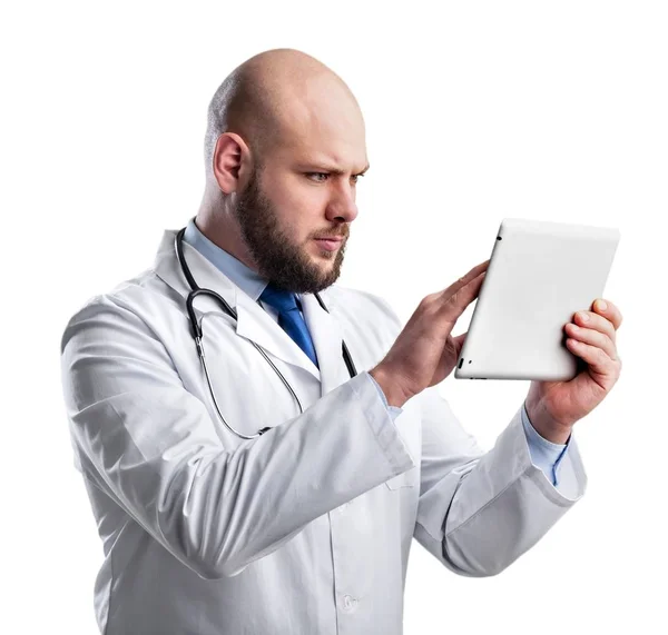 Dokter yang bekerja dengan tablet pc — Stok Foto