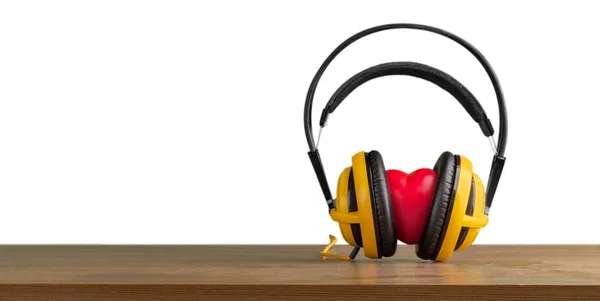 Fones de ouvido e conceito de coração — Fotografia de Stock