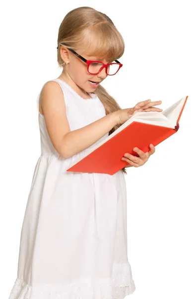 Chica leyendo libro —  Fotos de Stock