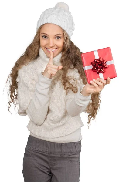 Mooie vrouw met kerst gift — Stockfoto