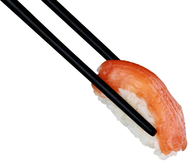 Yemek çubukları ile suşi roll — Stok fotoğraf