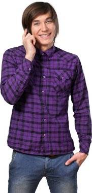 telefon kullanan yakışıklı adam