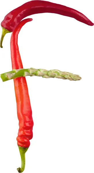 白い背景に分離された赤唐辛子と野菜のアルファベットのクローズ アップ — ストック写真