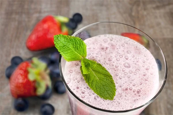 Copo de smoothie de mirtilo — Fotografia de Stock