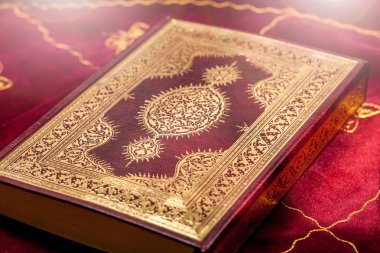 Kutsal İncil.
