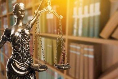 Onları adalet sembolü