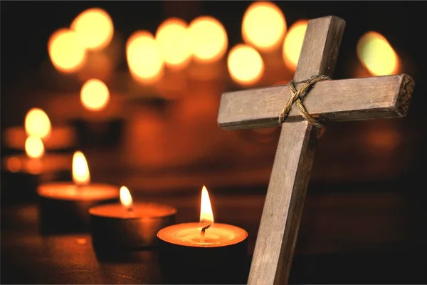 Svatý Dřevěný Kříž Izolované Pozadí — Stock fotografie