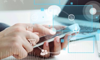 Smartphone, yakından görmek holding eller 