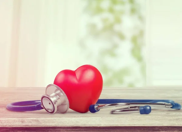 Medicinsk Stetoskop Med Rött Hjärta — Stockfoto