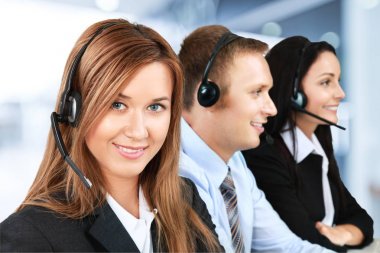 gençlerle kulaklık