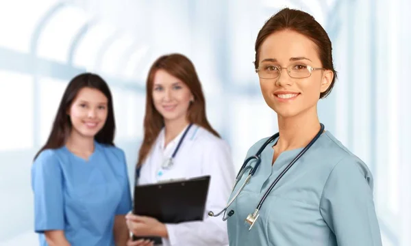 Junge Ärztin Hintergrund — Stockfoto