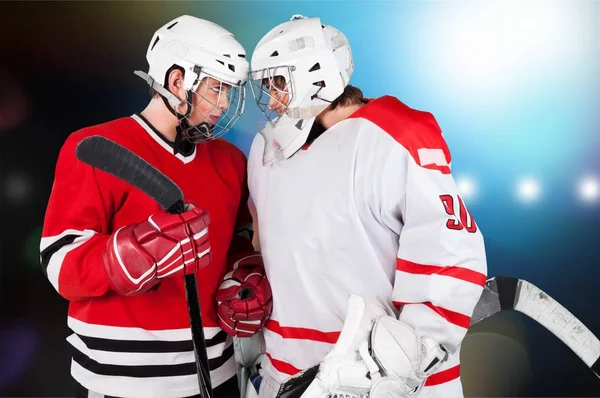 Unga Sportiga Män Spela Ishockey Isolerad Bakgrunden — Stockfoto