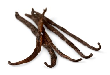 beyaz zemin üzerine vanilya pods Kuru