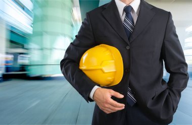 planı holding inşaat işçisi adam