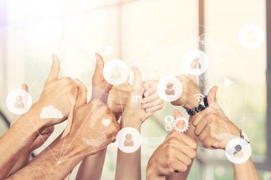 Başparmak arka plan üzerinde eller eller